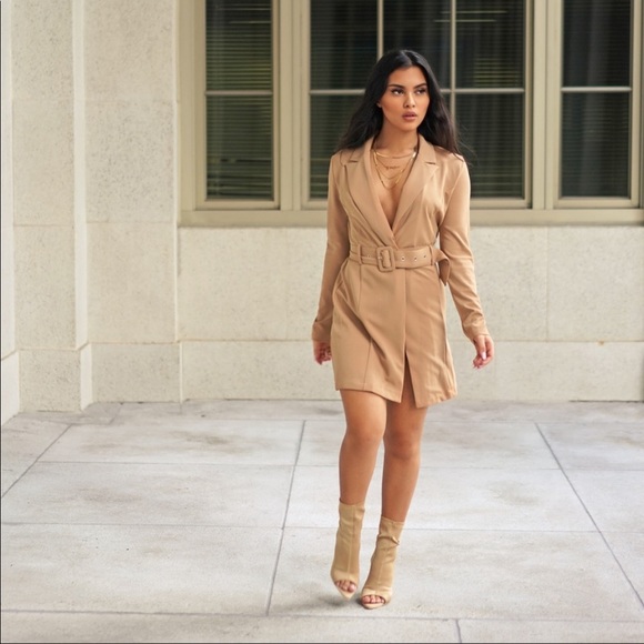 ⚠️Only 2 LEFT⚠️Beige Stretch Peep-Toe Ankle Booties !!NWT!! - Picture 7 of 10